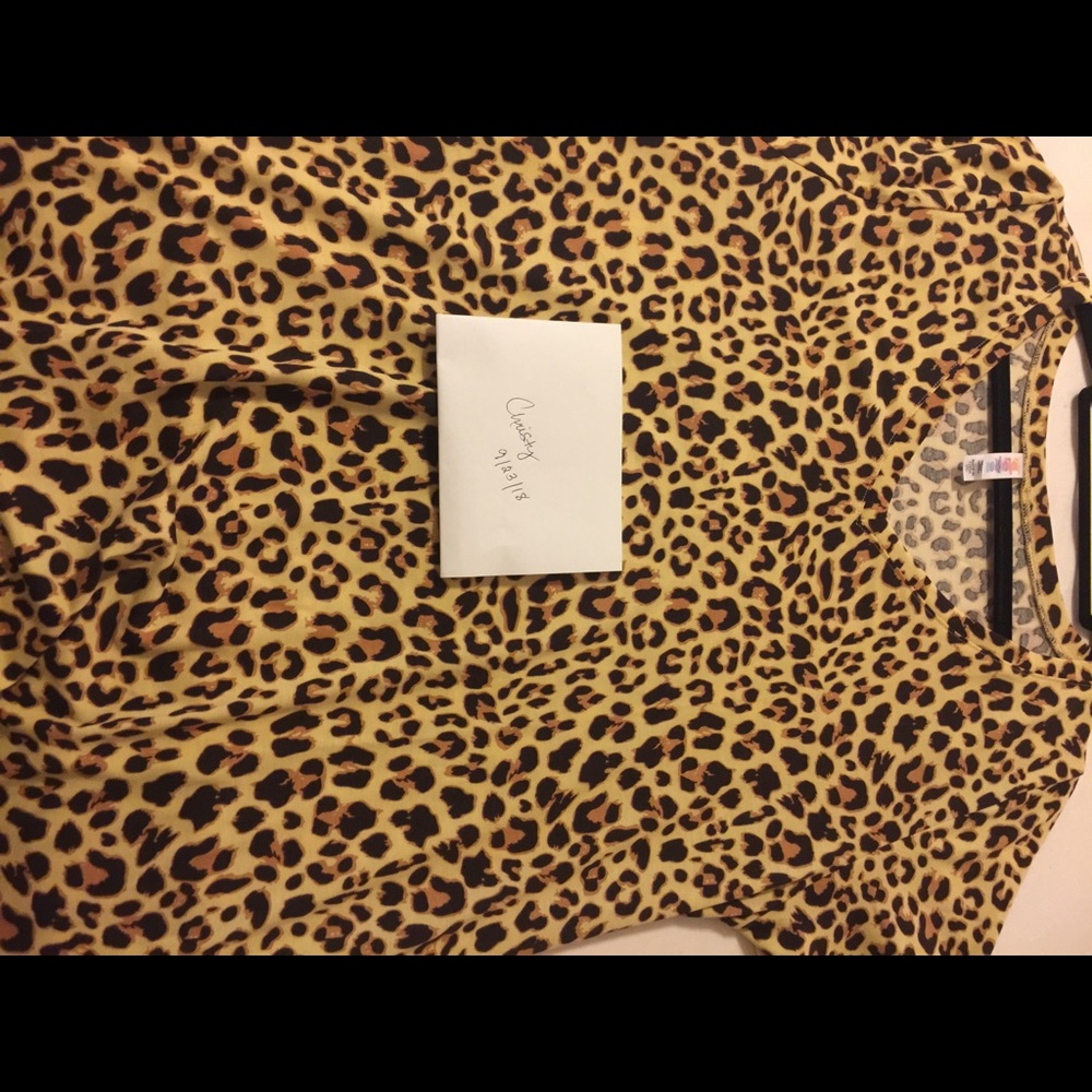 Lularoe leopard christy Tee**last call
